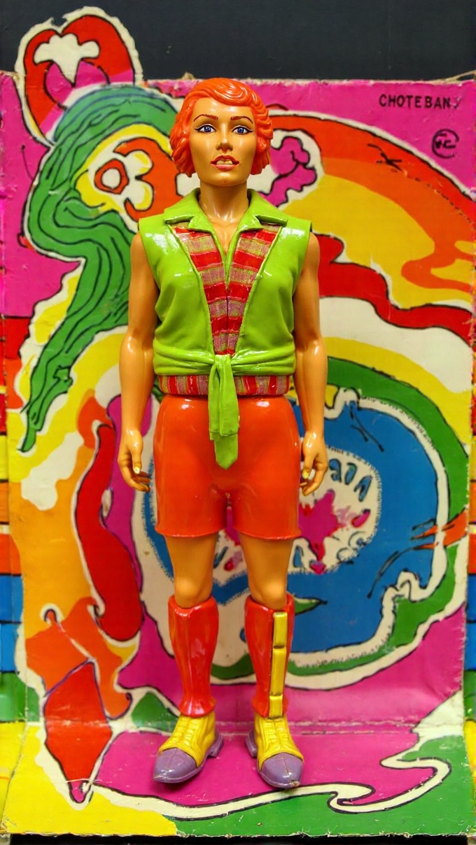 Action Figures — 4